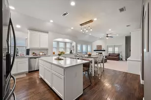 910 Rockcress Dr, Mansfield, TX 76063 - Photo 11