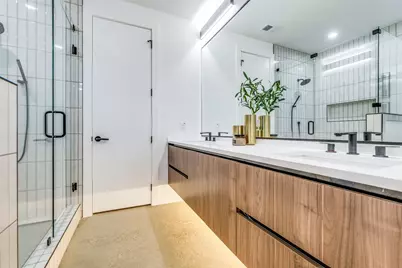 1439 E Louisiana Avenue, Dallas, TX 75216 - Photo 15