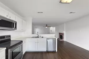 5357 Royal Birkdale Dr, Fort Worth, TX 76135 - Photo 9