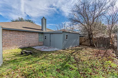 875 Grace Lane, Irving, TX 75061 - Photo 37