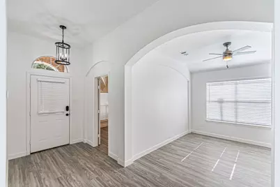 875 Grace Lane, Irving, TX 75061 - Photo 15