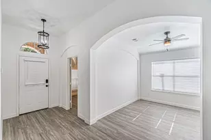 875 Grace Ln, Irving, TX 75061 - Photo 15