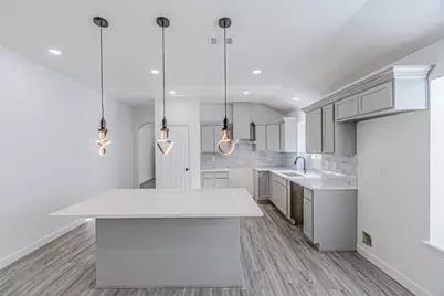 875 Grace Lane, Irving, TX 75061 - Photo 5