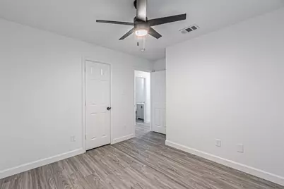 875 Grace Lane, Irving, TX 75061 - Photo 21