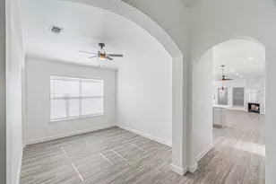 875 Grace Ln, Irving, TX 75061 - Photo 17