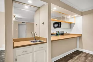 2724 Meadowstone Ct, Carrollton, TX 75006 - Photo 11