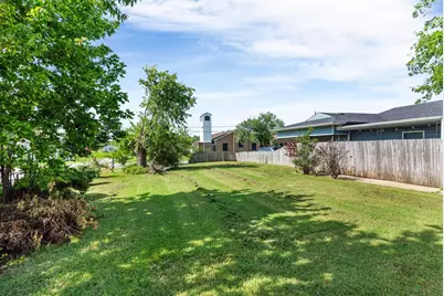 2512 Rainey Street, Greenville, TX 75401 - Photo 25
