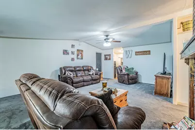 13589 Sam Reynolds Road, Justin, TX 76247 - Photo 11