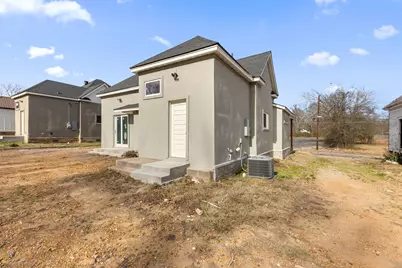 1237 Bonham Street, Paris, TX 75460 - Photo 9