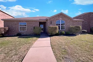 1006 Barrymore Ln, Duncanville, TX 75137 - Photo 1