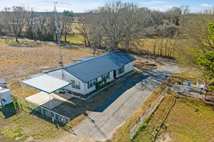 4060 Cr 36220, Sumner, TX 75486 - Photo 11