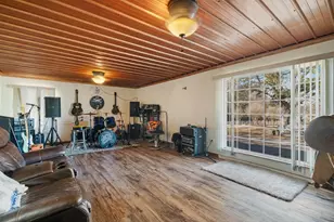 4060 Cr 36220, Sumner, TX 75486 - Photo 9
