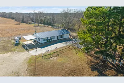 4060 Cr 36220, Sumner, TX 75486 - Photo 7