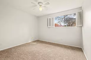 12223 Center Ct Dr, Dallas, TX 75243 - Photo 17