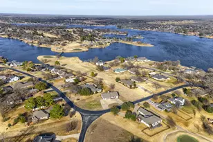 401 Kiowa Dr W, Gainesville, TX 76240 - Photo 35