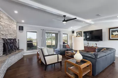 401 Kiowa Drive W, Gainesville, TX 76240 - Photo 7