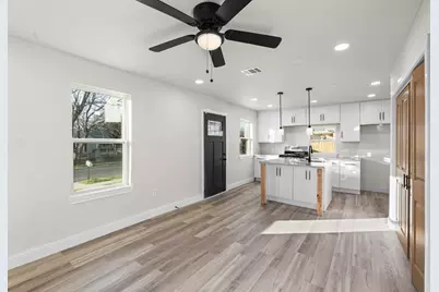 1909 Wiseman Avenue, Fort Worth, TX 76105 - Photo 3