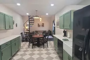 910 Baird St, Cleburne, TX 76033 - Photo 23