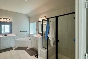 1057 Mickelson Dr, Granbury, TX 76048 - Photo 15