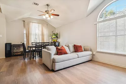 3204 Trailwood Lane, Flower Mound, TX 75028 - Photo 5
