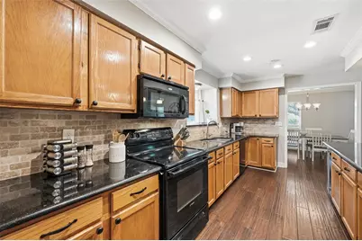 7309 Vineyard Drive, Plano, TX 75025 - Photo 11