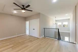 2370 Usman Dr, Irving, TX 75062 - Photo 9