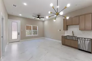 2370 Usman Dr, Irving, TX 75062 - Photo 5