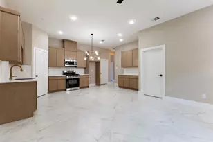 2370 Usman Dr, Irving, TX 75062 - Photo 3