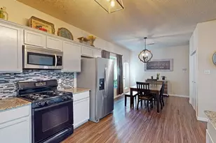 3805 Braxton Ln, Flower Mound, TX 75028 - Photo 9