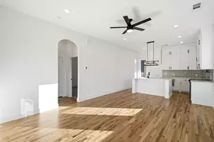 104 Francis St, Hillsboro, TX 76645 - Photo 3