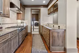 501 Samuels Ave, Fort Worth, TX 76102 - Photo 11