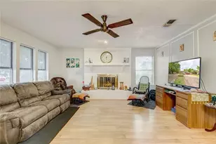 1908 Reever St, Arlington, TX 76010 - Photo 3