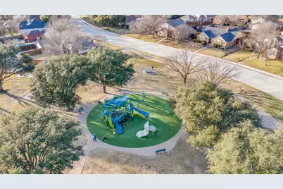 2037 Espinosa Drive, Carrollton, TX 75010 - Photo 31