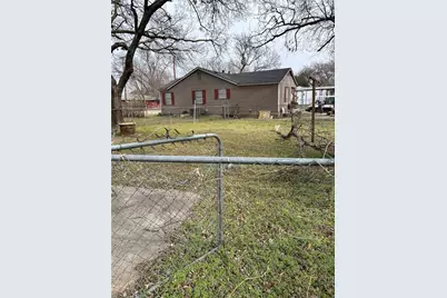 912 Ritchey Street, Gainesville, TX 76240 - Photo 11