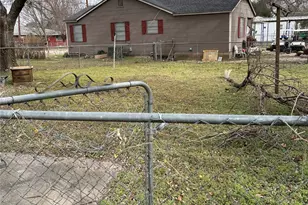 912 Ritchey St, Gainesville, TX 76240 - Photo 11