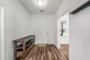 1632 Pne Vly Dr, Fort Worth, TX 76052 - Photo 5