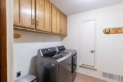 4907 Millsprings Court, Arlington, TX 76017 - Photo 11