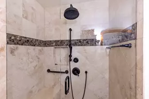 4907 Millsprings Ct, Arlington, TX 76017 - Photo 15