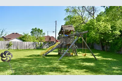 803 Switzer Lane, Cedar Hill, TX 75104 - Photo 31