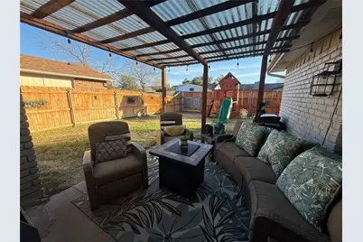 2104 Victoria Road, Carrollton, TX 75007 - Photo 17