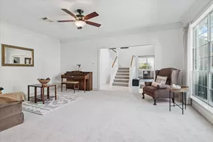 2200 Southern Oak Dr, Irving, TX 75063 - Photo 3