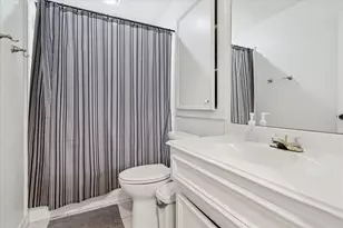 2200 Southern Oak Dr, Irving, TX 75063 - Photo 19