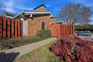 2527 Shady Ridge Dr, Bedford, TX 76021 - Photo 1