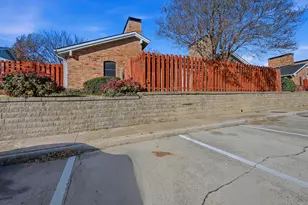 2527 Shady Ridge Dr, Bedford, TX 76021 - Photo 25