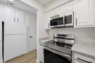 2527 Shady Ridge Dr, Bedford, TX 76021 - Photo 15