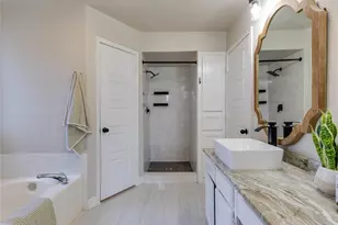 6705 Parkwood Dr, North Richland Hills, TX 76182 - Photo 27