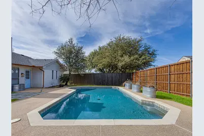 6705 Parkwood Drive, North Richland Hills, TX 76182 - Photo 37