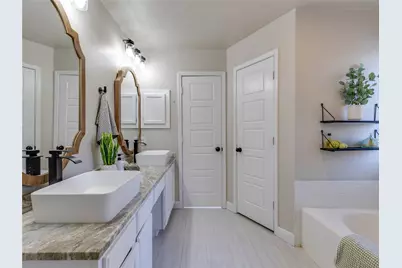 6705 Parkwood Drive, North Richland Hills, TX 76182 - Photo 25