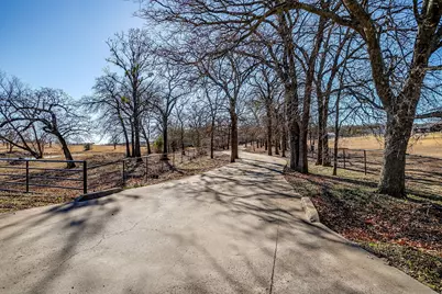 3017 Freeman Lane, Crowley, TX 76036 - Photo 5