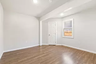 1231 S Edgefield Ave, Dallas, TX 75208 - Photo 11